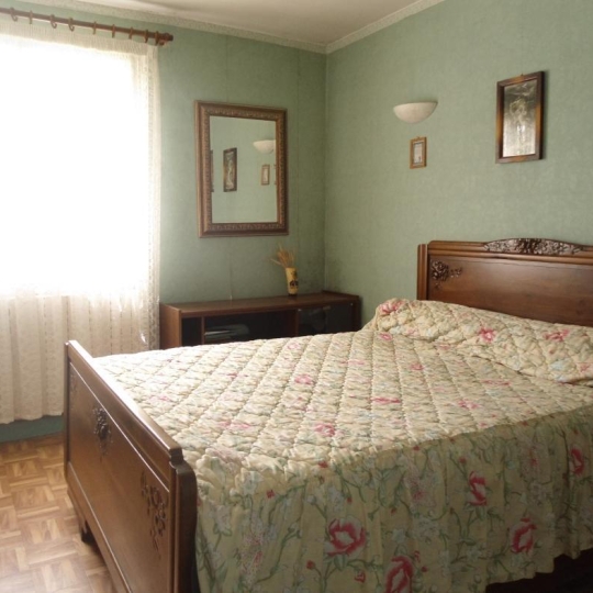   SARL PICOT IMMOBILIER -  : Maison / Villa | ENTRE-DEUX-GUIERS (38380) | 100 m2 | 169 000 € 