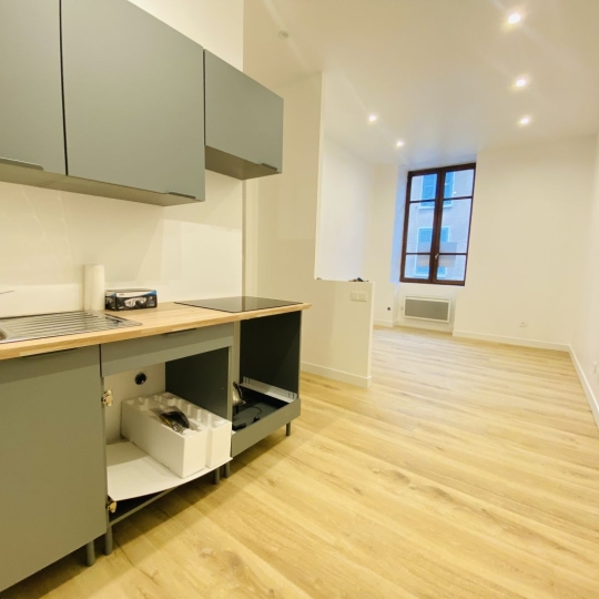   SARL PICOT IMMOBILIER -  : Apartment | SAINT-LAURENT-DU-PONT (38380) | 24 m2 | 430 € 