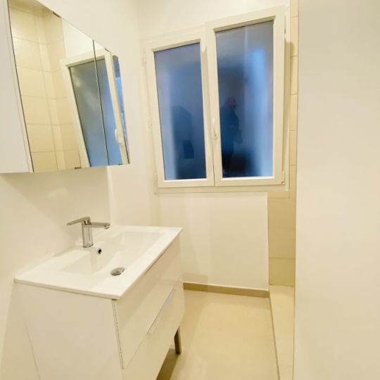   SARL PICOT IMMOBILIER -  : Apartment | SAINT-LAURENT-DU-PONT (38380) | 24 m2 | 430 € 