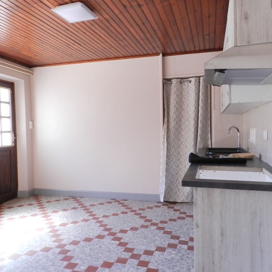   SARL PICOT IMMOBILIER -  : Maison / Villa | SAINT-LAURENT-DU-PONT (38380) | 104 m2 | 940 € 