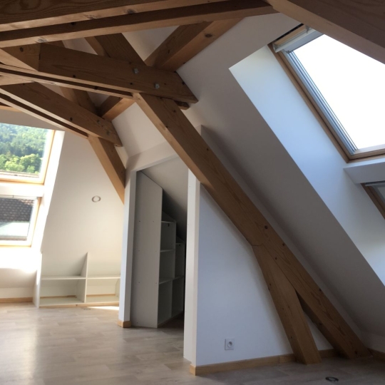   SARL PICOT IMMOBILIER -  : Appartement | SAINT-LAURENT-DU-PONT (38380) | 107 m2 | 855 € 