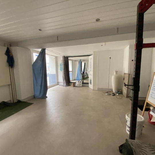   SARL PICOT IMMOBILIER -  : Office | SAINT-LAURENT-DU-PONT (38380) | 32 m2 | 49 000 € 