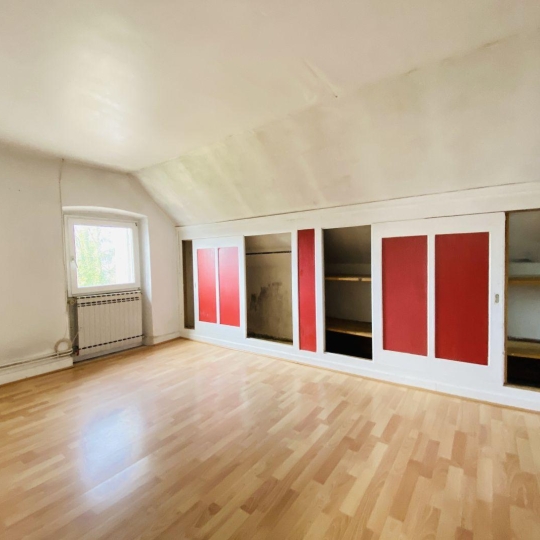   SARL PICOT IMMOBILIER -  : House | SAINT-LAURENT-DU-PONT (38380) | 195 m2 | 185 000 € 