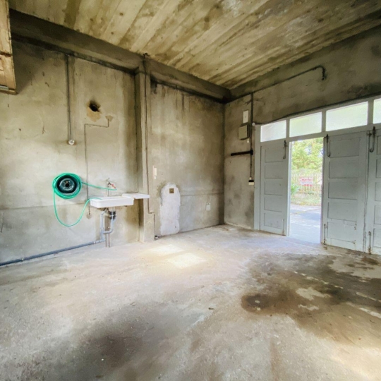   SARL PICOT IMMOBILIER -  : House | SAINT-LAURENT-DU-PONT (38380) | 195 m2 | 185 000 € 