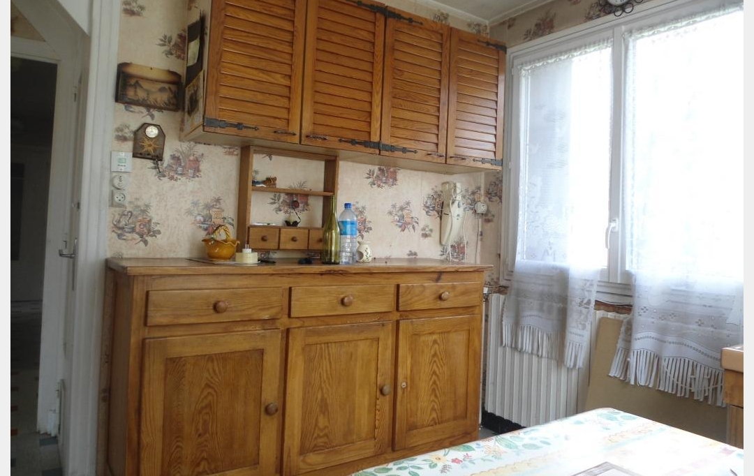  SARL PICOT IMMOBILIER -  : Maison / Villa | ENTRE-DEUX-GUIERS (38380) | 100 m2 | 169 000 € 