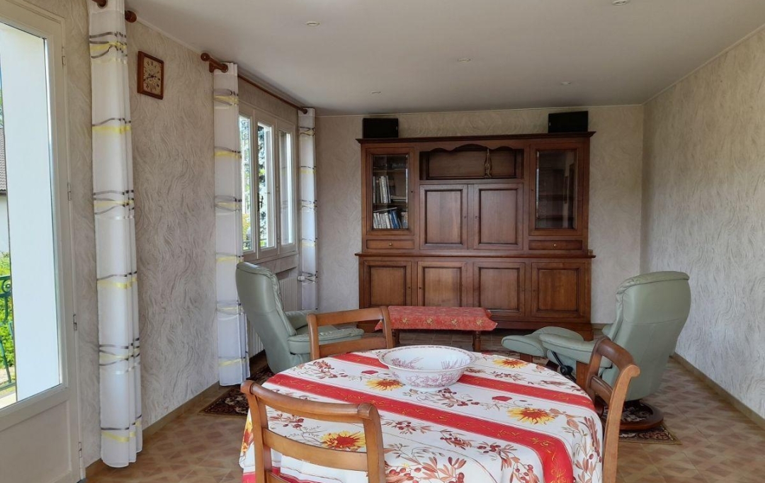  SARL PICOT IMMOBILIER -  : Maison / Villa | SAINT-GEOIRE-EN-VALDAINE (38620) | 115 m2 | 282 000 € 