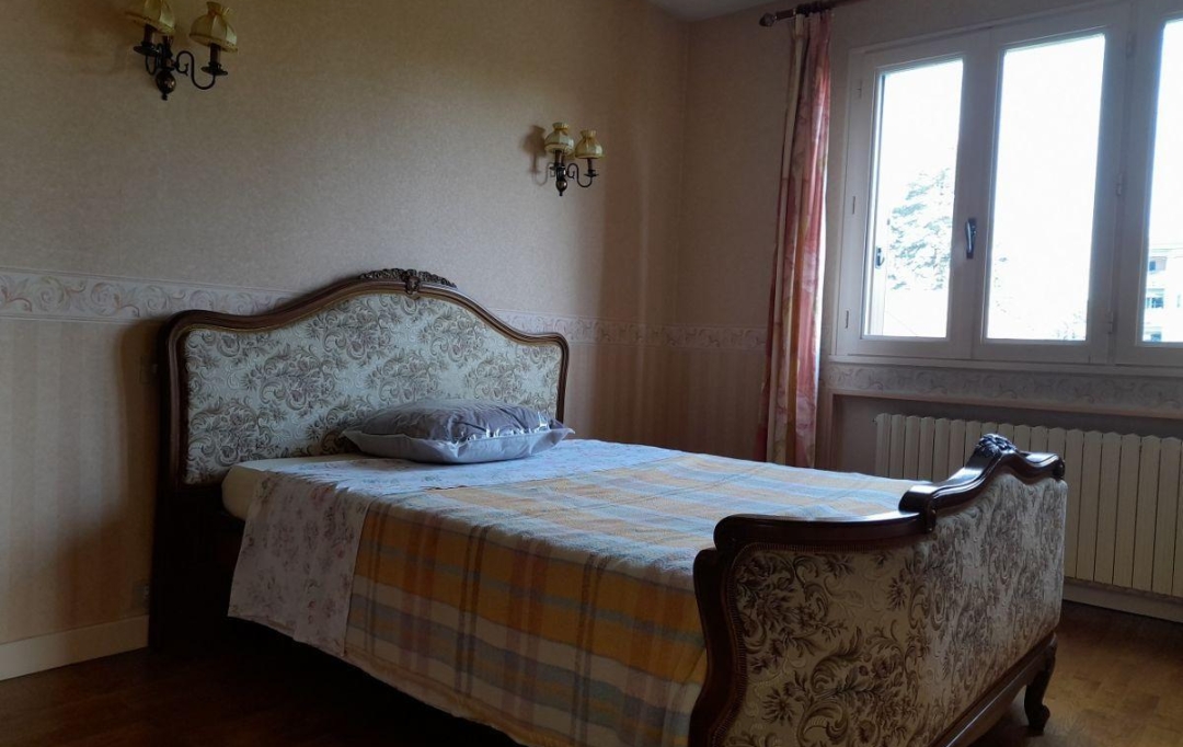  SARL PICOT IMMOBILIER -  : Maison / Villa | VOIRON (38500) | 115 m2 | 282 000 € 