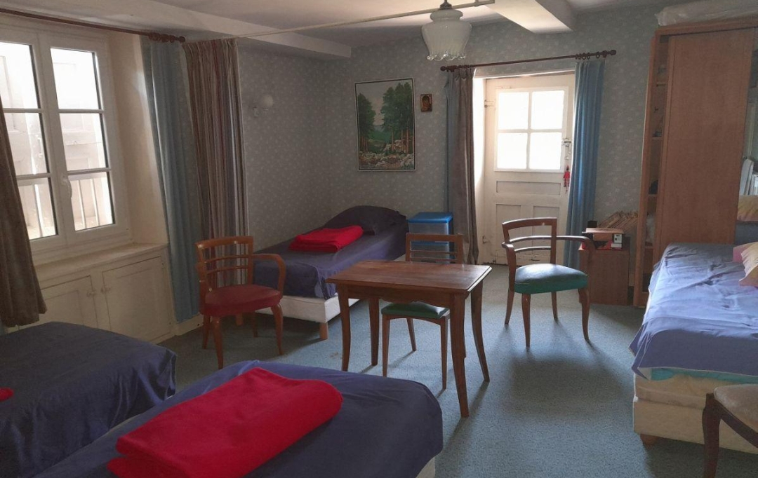  SARL PICOT IMMOBILIER -  : Domaines / Propriétés | SAINT-ALBIN-DE-VAULSERRE (38480) | 250 m2 | 463 000 € 