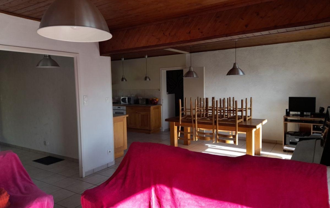  SARL PICOT IMMOBILIER -  : Maison / Villa | SAINT-GEOIRE-EN-VALDAINE (38620) | 120 m2 | 310 000 € 