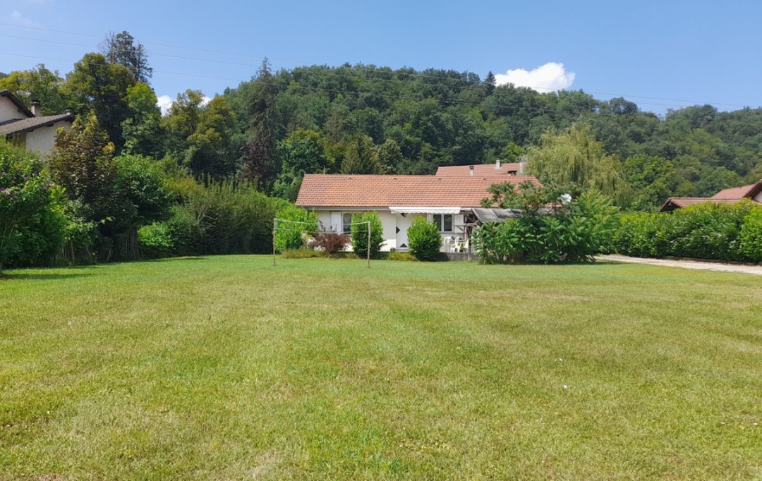  SARL PICOT IMMOBILIER -  : Maison / Villa | SAINT-GEOIRE-EN-VALDAINE (38620) | 110 m2 | 249 000 € 