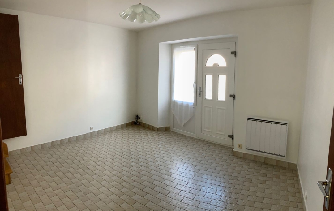  SARL PICOT IMMOBILIER -  : Maison / Villa | SAINT-JOSEPH-DE-RIVIERE (38134) | 59 m2 | 610 € 