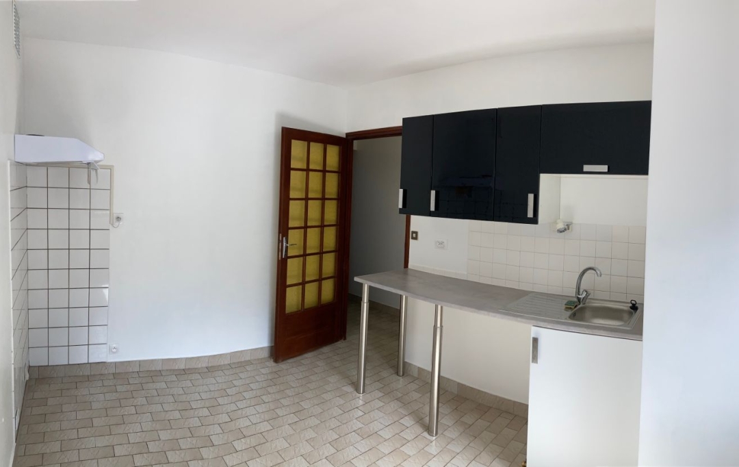  SARL PICOT IMMOBILIER -  : Maison / Villa | SAINT-JOSEPH-DE-RIVIERE (38134) | 59 m2 | 610 € 