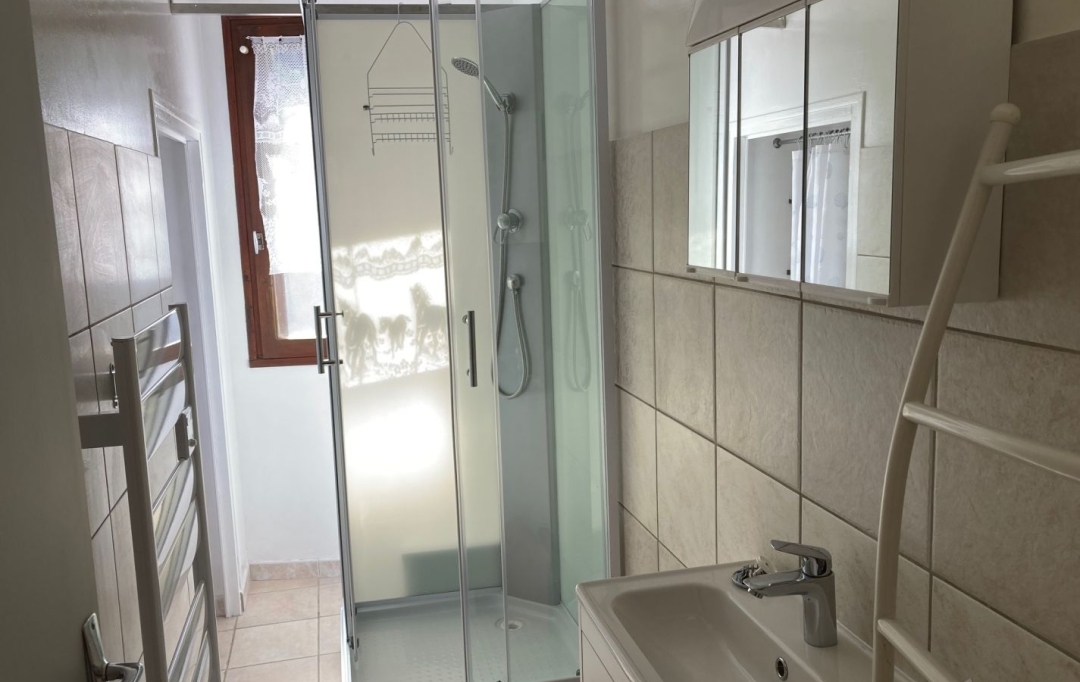  SARL PICOT IMMOBILIER -  : Maison / Villa | SAINT-JOSEPH-DE-RIVIERE (38134) | 59 m2 | 610 € 