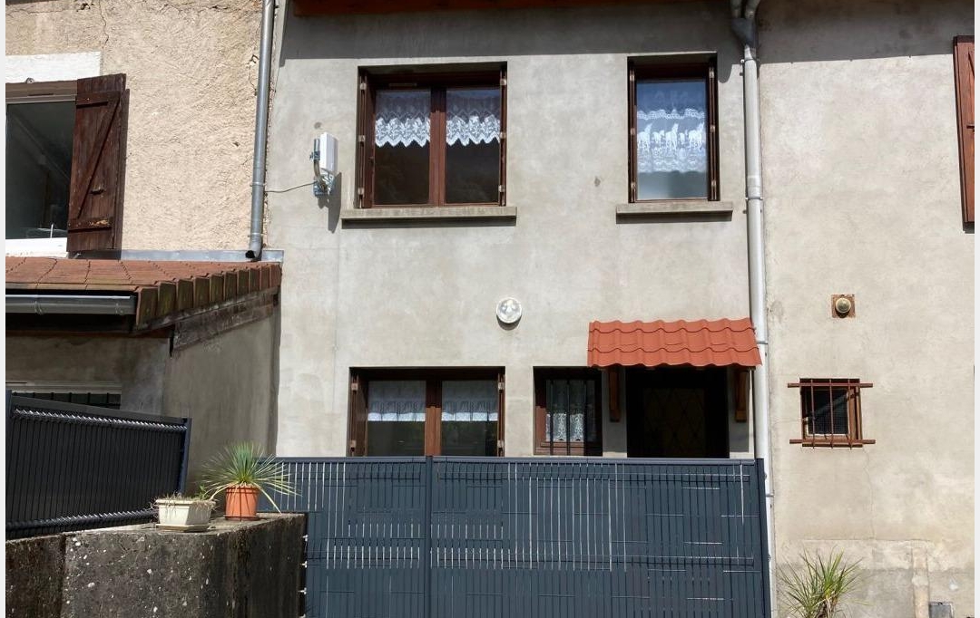  SARL PICOT IMMOBILIER -  : Maison / Villa | SAINT-JOSEPH-DE-RIVIERE (38134) | 59 m2 | 610 € 