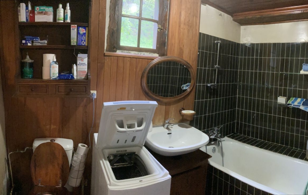 SARL PICOT IMMOBILIER -  : Maison / Villa | SAINT-JEAN-D'AVELANNE (38480) | 152 m2 | 239 000 € 