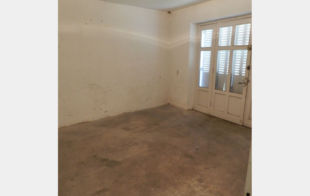  SARL PICOT IMMOBILIER -  La Petite Agence  : Appartement | SAINT-LAURENT-DU-PONT (38380) | 55 m2 | 743 € 