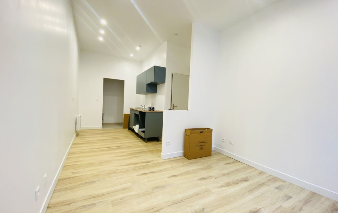 SARL PICOT IMMOBILIER -  : Apartment | SAINT-LAURENT-DU-PONT (38380) | 24 m2 | 430 € 
