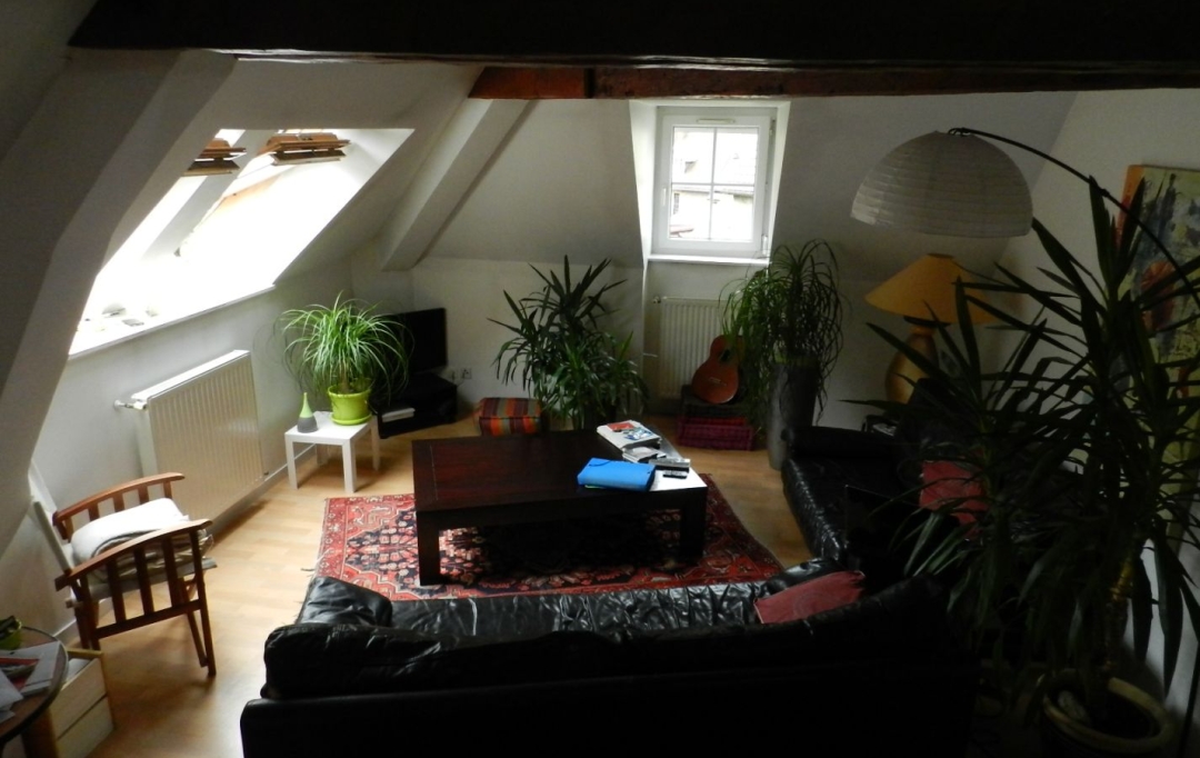  SARL PICOT IMMOBILIER -  : Appartement | SAINT-LAURENT-DU-PONT (38380) | 77 m2 | 856 € 