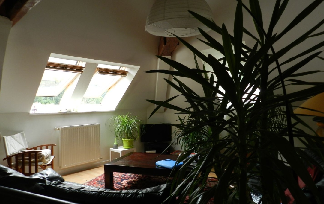  SARL PICOT IMMOBILIER -  : Appartement | SAINT-LAURENT-DU-PONT (38380) | 77 m2 | 856 € 
