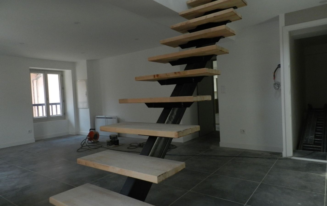  SARL PICOT IMMOBILIER -  : Appartement | SAINT-LAURENT-DU-PONT (38380) | 66 m2 | 690 € 