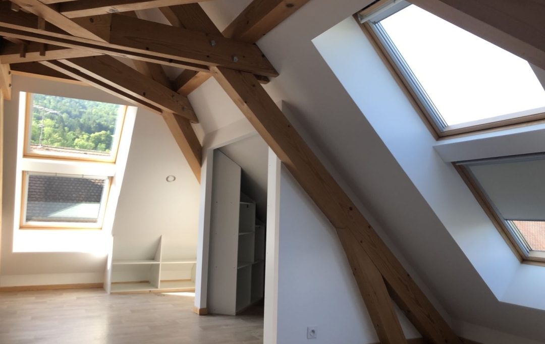  SARL PICOT IMMOBILIER -  : Appartement | SAINT-LAURENT-DU-PONT (38380) | 107 m2 | 855 € 