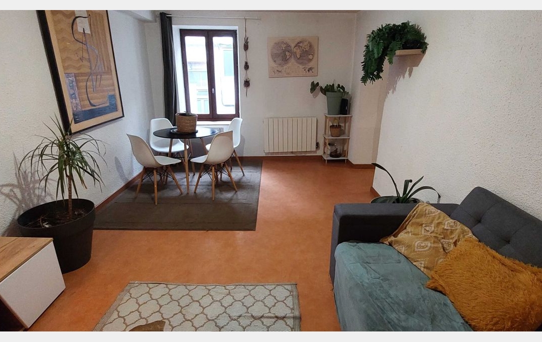  SARL PICOT IMMOBILIER -  : Appartement | SAINT-LAURENT-DU-PONT (38380) | 53 m2 | 69 000 € 