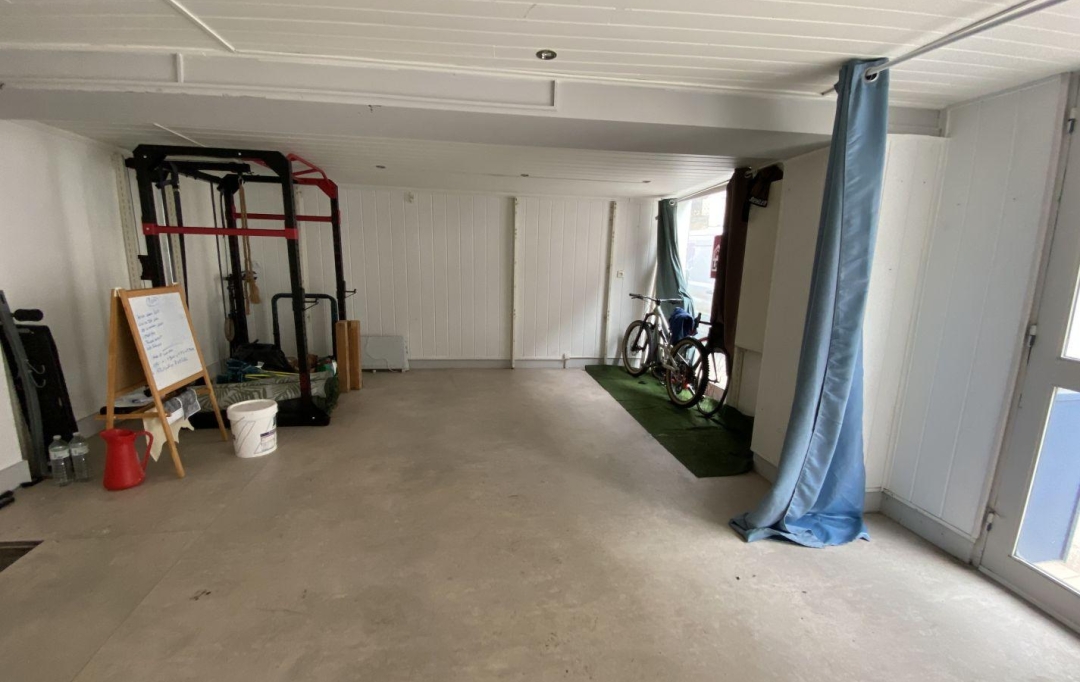  SARL PICOT IMMOBILIER -  : Office | SAINT-LAURENT-DU-PONT (38380) | 32 m2 | 49 000 € 