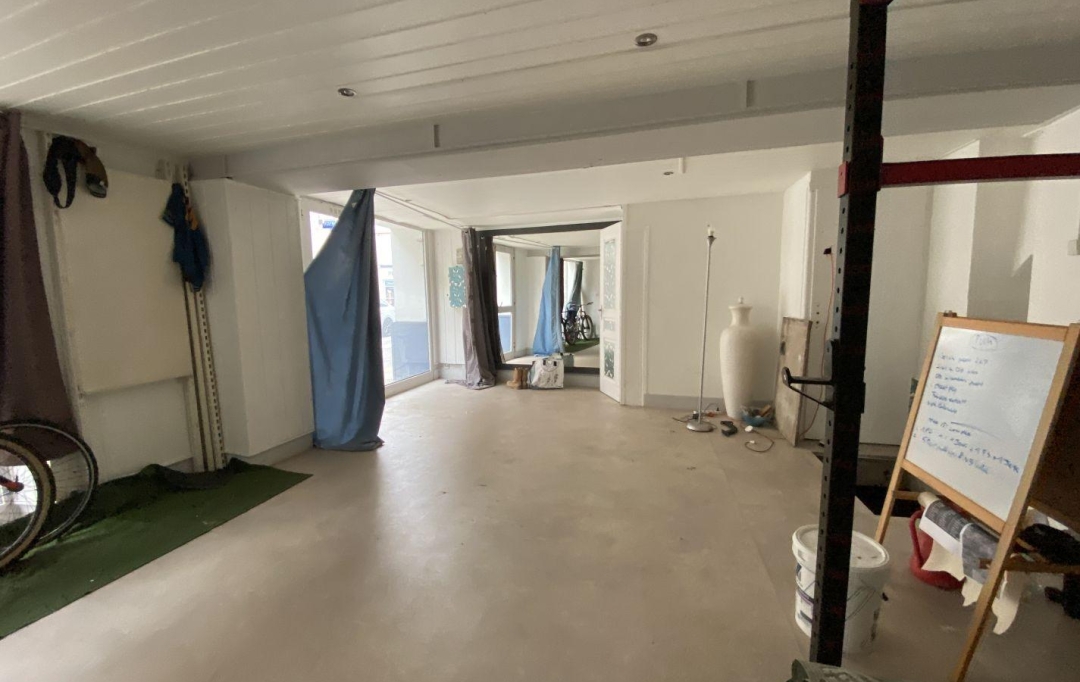 SARL PICOT IMMOBILIER -  : Office | SAINT-LAURENT-DU-PONT (38380) | 32 m2 | 49 000 € 