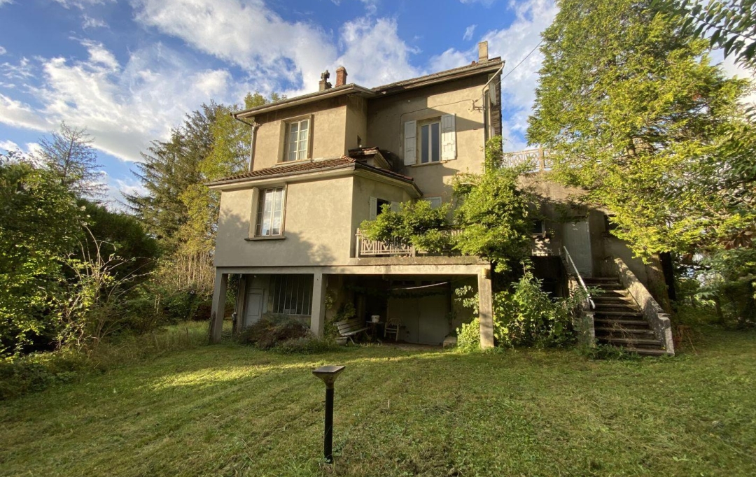  SARL PICOT IMMOBILIER -  : House | SAINT-LAURENT-DU-PONT (38380) | 195 m2 | 185 000 € 