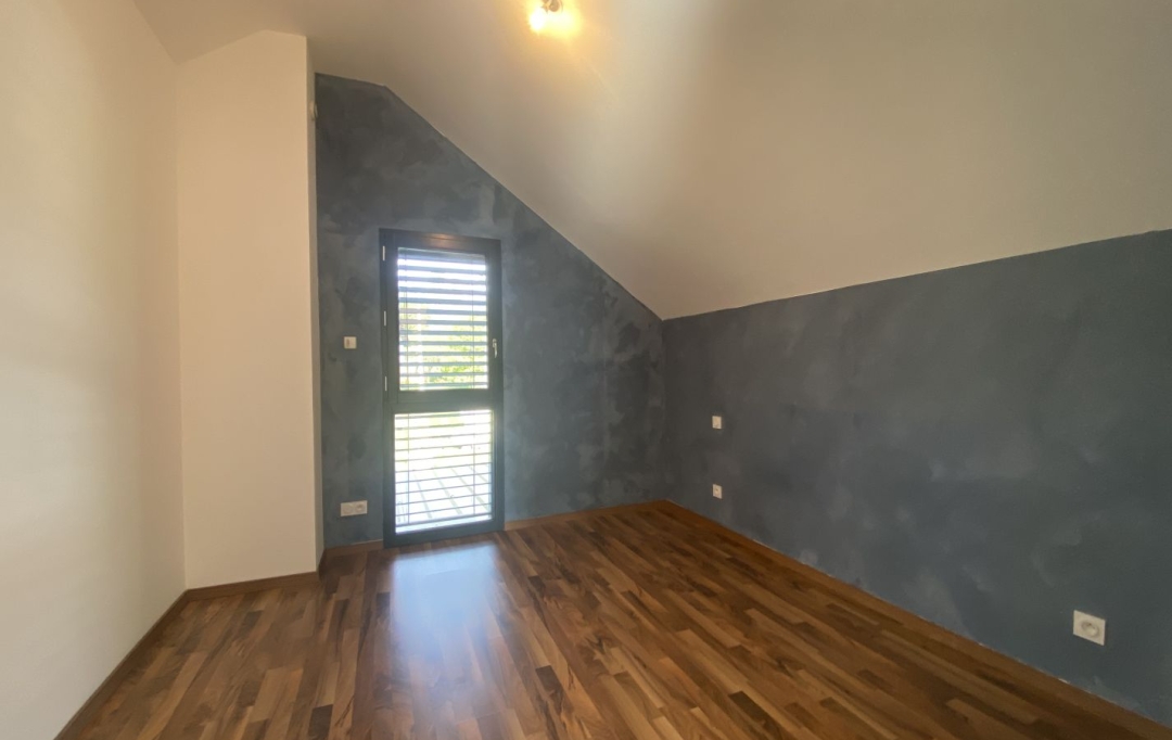  SARL PICOT IMMOBILIER -  : House | SAINT-PIERRE-DE-CHARTREUSE (38380) | 67 m2 | 289 000 € 