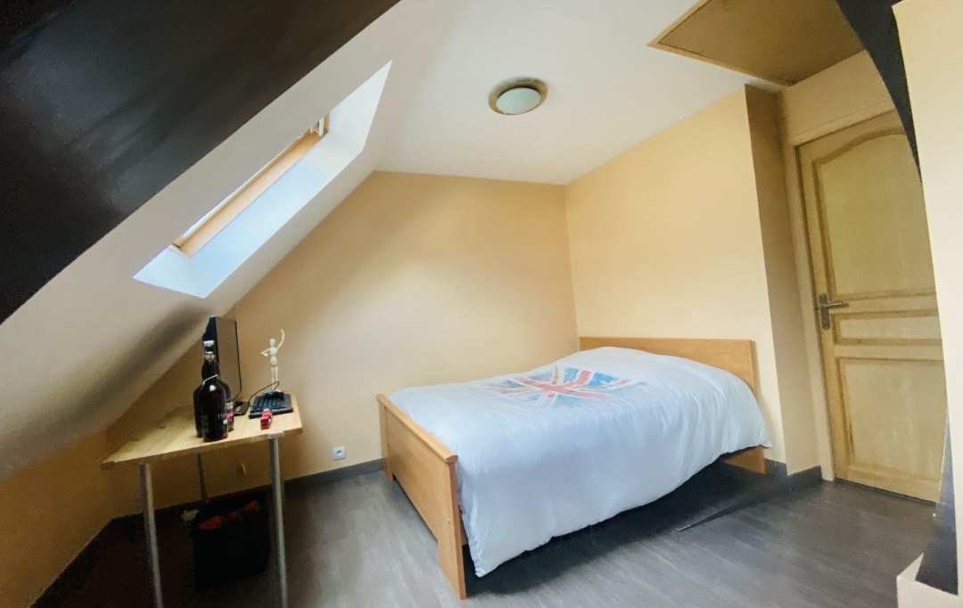  SARL PICOT IMMOBILIER -  : House | SAINT-LAURENT-DU-PONT (38380) | 70 m2 | 159 000 € 