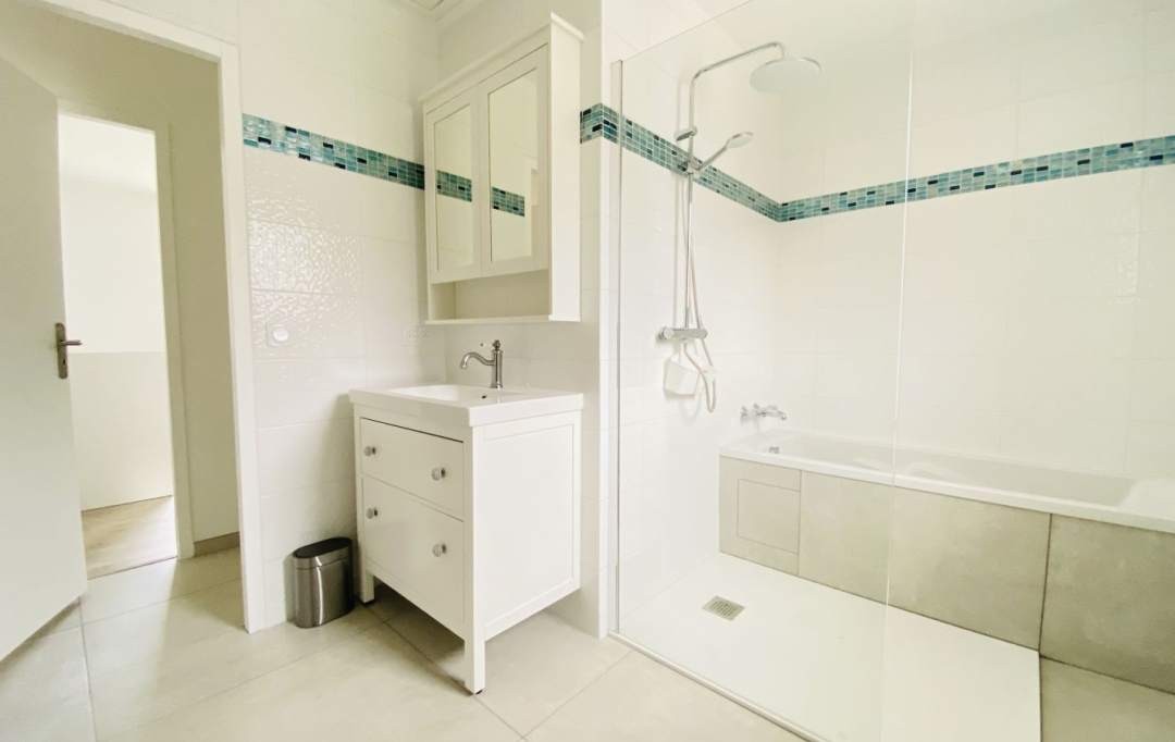  SARL PICOT IMMOBILIER -  : House | SAINT-LAURENT-DU-PONT (38380) | 103 m2 | 365 000 € 