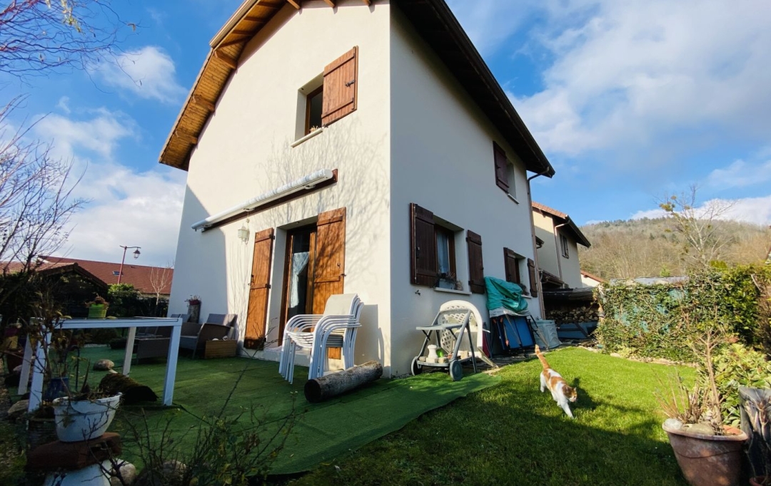  SARL PICOT IMMOBILIER -  : House | SAINT-LAURENT-DU-PONT (38380) | 94 m2 | 265 000 € 