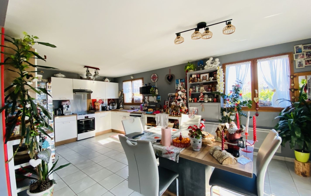  SARL PICOT IMMOBILIER -  : House | SAINT-LAURENT-DU-PONT (38380) | 94 m2 | 265 000 € 