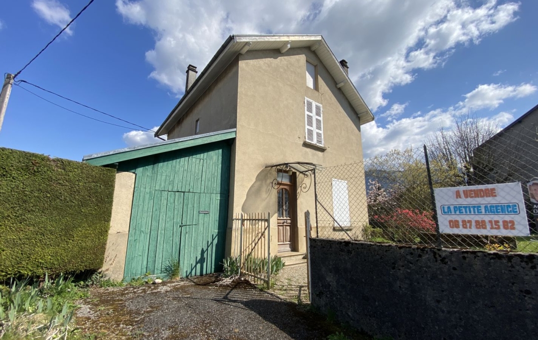  SARL PICOT IMMOBILIER -  : Maison / Villa | ENTRE-DEUX-GUIERS (38380) | 78 m2 | 180 000 € 