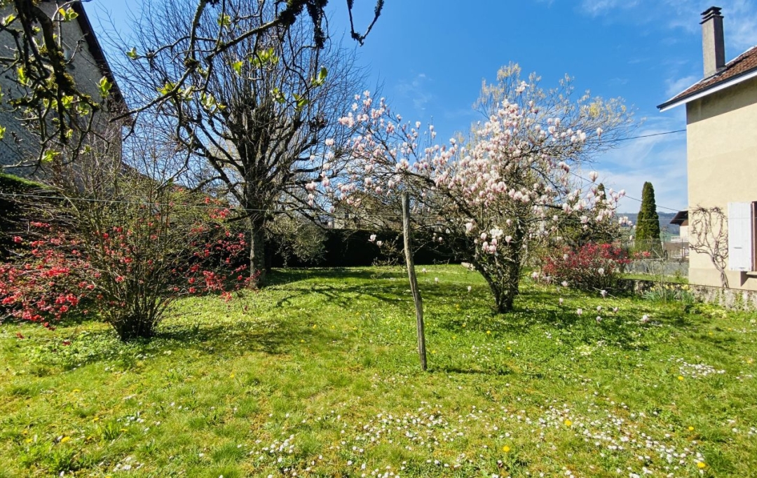  SARL PICOT IMMOBILIER -  : Maison / Villa | ENTRE-DEUX-GUIERS (38380) | 78 m2 | 180 000 € 