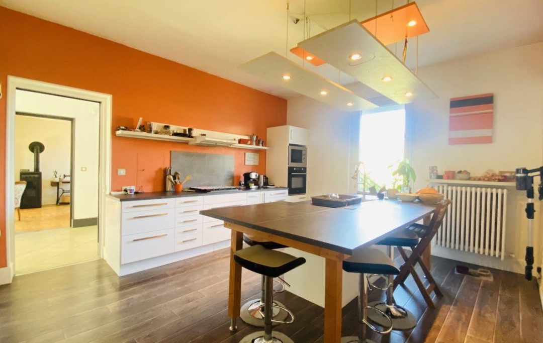  SARL PICOT IMMOBILIER -  : House | LES ECHELLES (73360) | 185 m2 | 370 000 € 