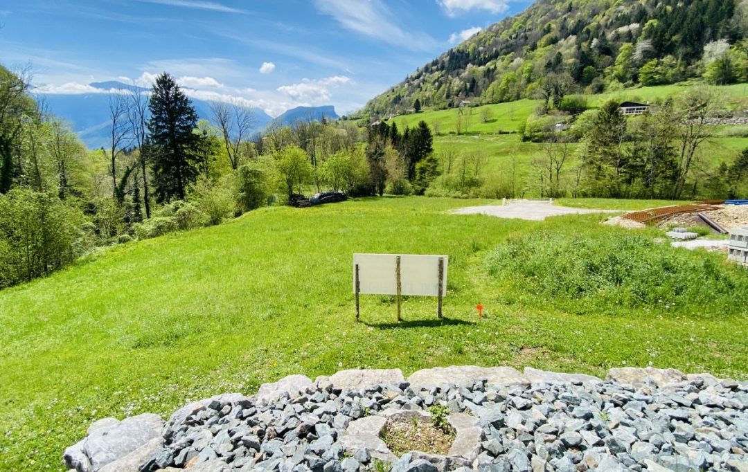  SARL PICOT IMMOBILIER -  : Ground | POMMIERS-LA-PLACETTE (38340) | 0 m2 | 195 000 € 