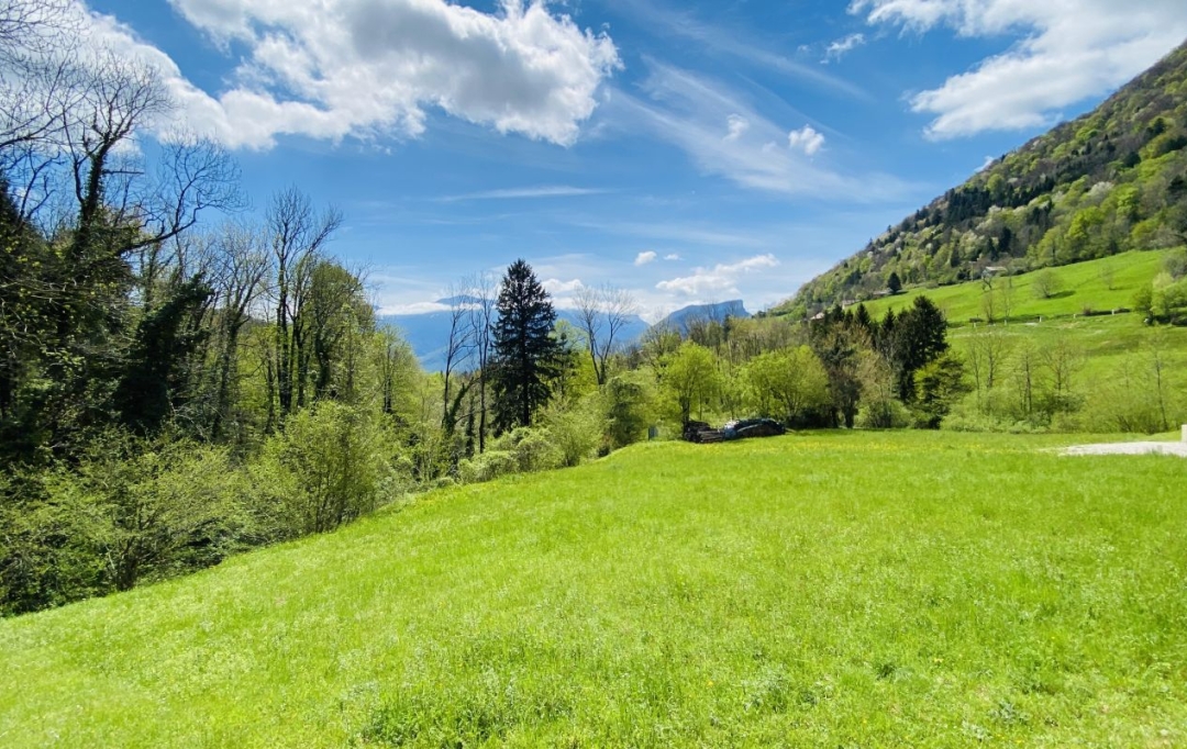  SARL PICOT IMMOBILIER -  : Ground | POMMIERS-LA-PLACETTE (38340) | 0 m2 | 195 000 € 