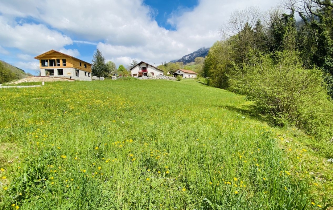  SARL PICOT IMMOBILIER -  : Ground | POMMIERS-LA-PLACETTE (38340) | 0 m2 | 195 000 € 