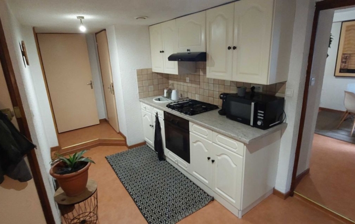 Appartement P3 SAINT-LAURENT-DU-PONT 53 m2 69 000 € Appartement P3 SAINT-LAURENT-DU-PONT 53 m2 69 000 €